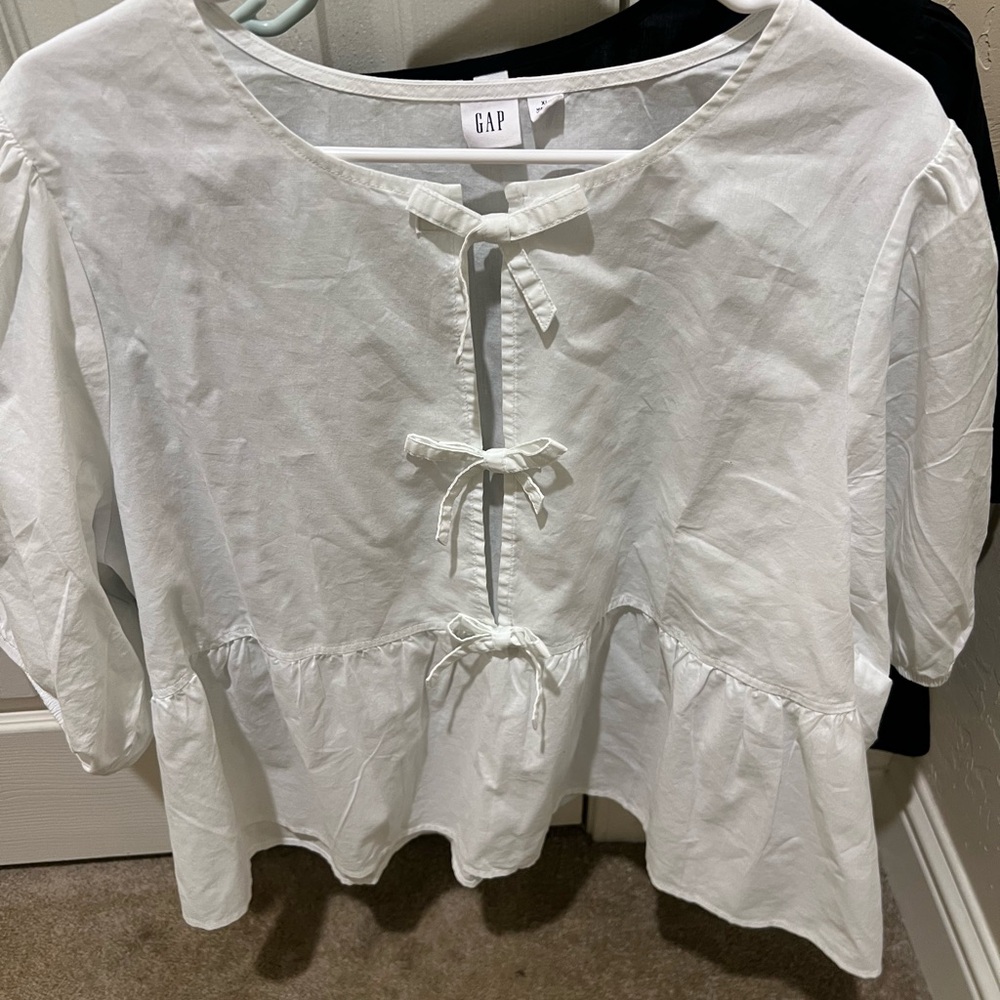 GAP Women's White Tie-Front Blouse